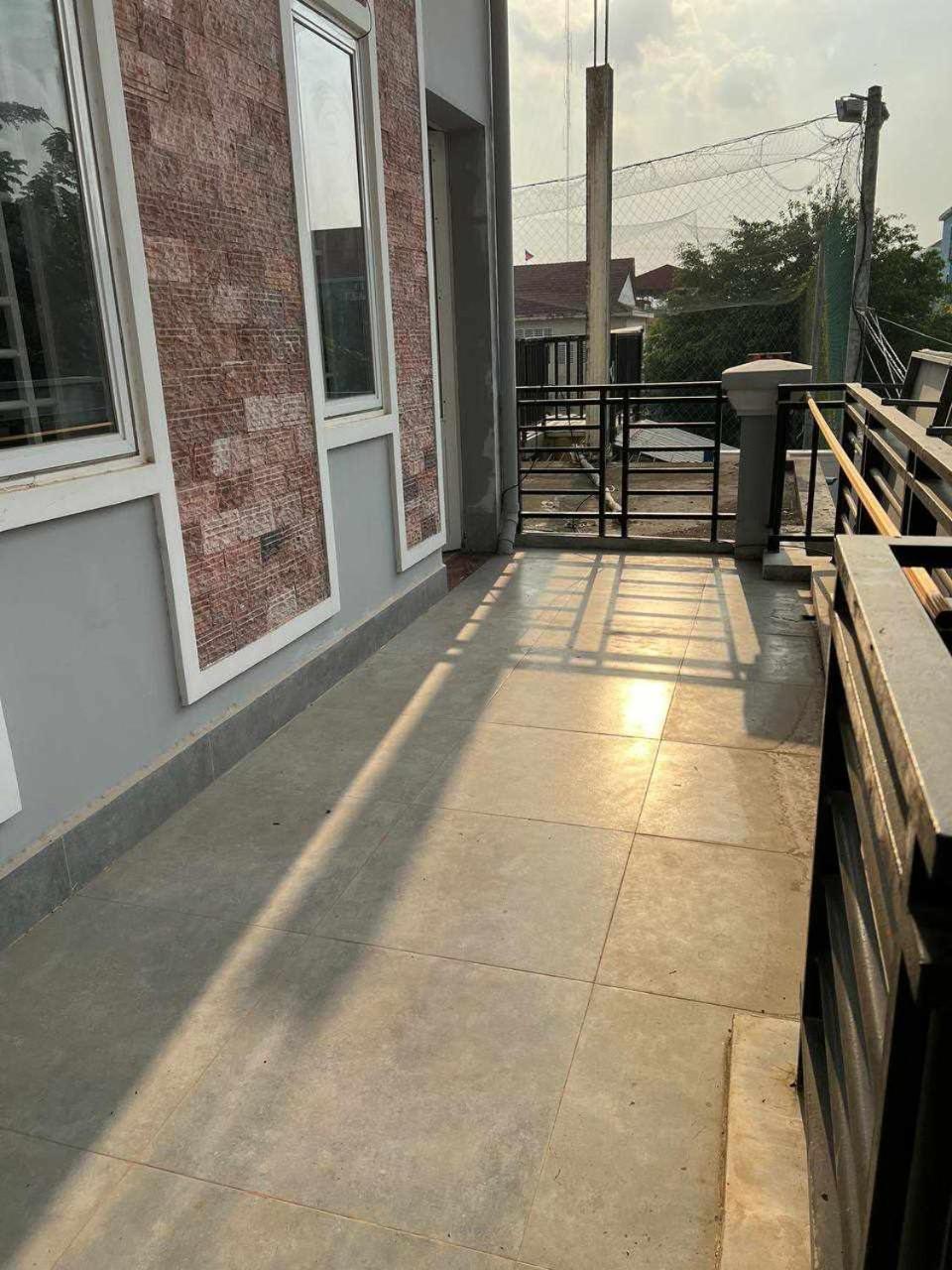 The Hub Kampot Otel Dış mekan fotoğraf